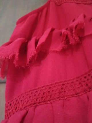 Vestido Largo Rojo De Gasa con Bordados y Tul