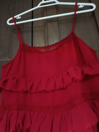 Vestido Largo Rojo De Gasa con Bordados y Tul