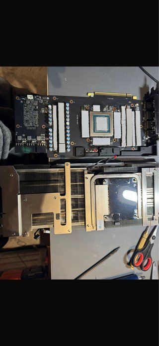 MSI GeForce RTX 3080 Ti Suprim X