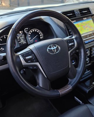 Toyota Land Cruiser 150 2022