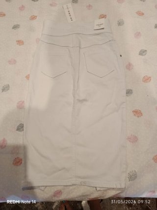 Falda vaquera blanca entallada XS