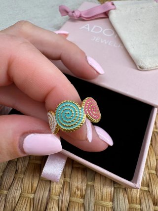 Anillo ajustable de acero inoxidable y baño de oro