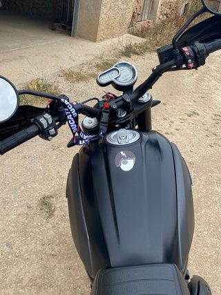 Ducati Scrambler 1100 Negra/Gris