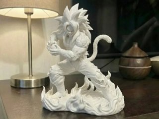 Figura Goku Super Saiyan 4 3D