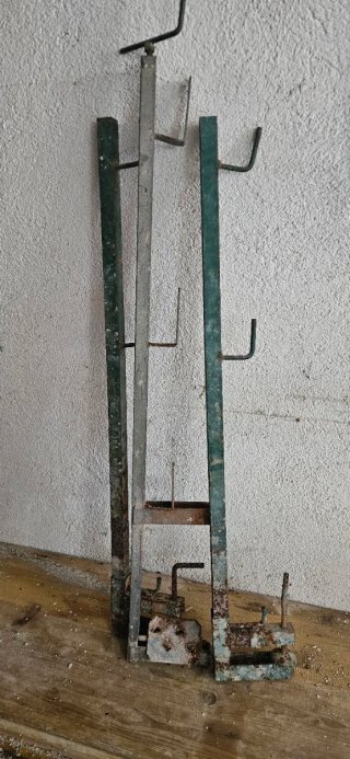 20 Salvacuerpos metálicos