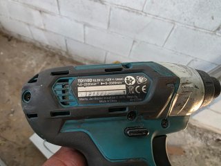 Atornillador Makita TD110D + Baterías y Cargador