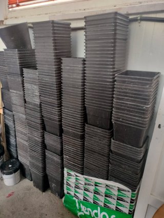 25 Vasi Quadrati 6,7L Nero