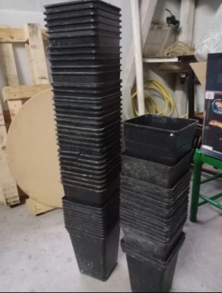 25 Vasi Quadrati 6,7L Nero