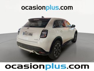 Fiat 600 1.2 MHEV La prima DDCT 74 kW (100 CV)