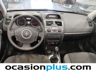Renault Megane Confort Dynamique Coupe Cabrio 1.6i 62 kW (84 CV)