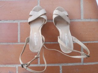 Zapatos de tacón beige/rosa palo de terciopelo