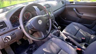 VOLKSWAGEN GOLF V 1.9 TDI 105 CV