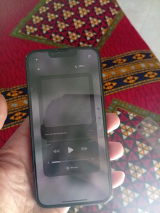 Apple iPhone 13