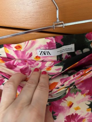 Vestido Zara estampado floral talla XS