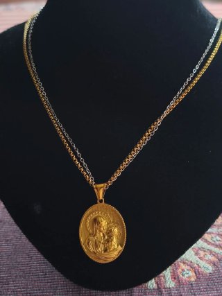 Medalla Virgen Niño Jesús Cadena Oro Plata