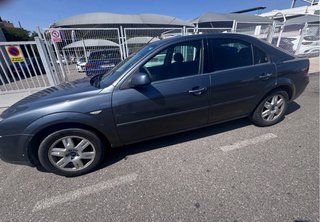Ford Mondeo 2005 Pegatina B