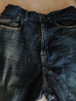 Pantalón vaquero hombre largo rodilla talla