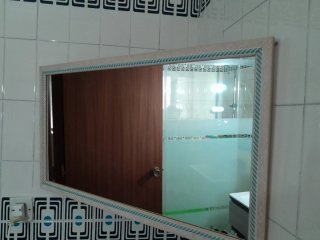 Espejo Madera Natural 70x40 con Adorno Azul