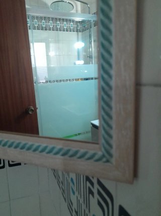 Espejo Madera Natural 70x40 con Adorno Azul