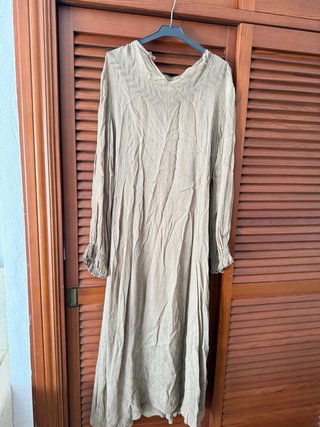 Vestido Zara bordado beige largo