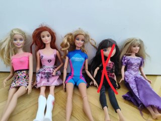 Lote de 5 muñecas variadas