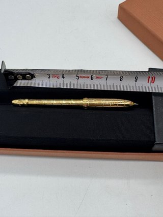 Louis Vuitton Bolígrafo Dorado Caja Original