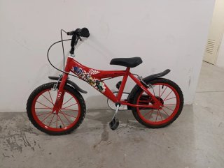 Bicicleta infantil roja Cars