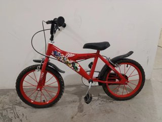 Bicicleta infantil roja Cars