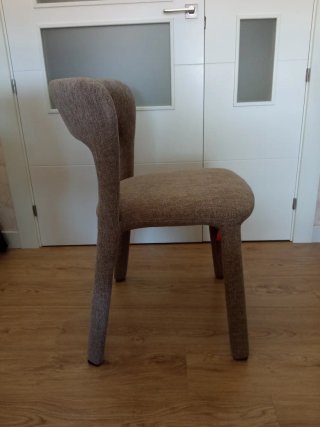 Silla decorativa tela beige y marrón