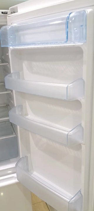 Nevera Blanca BEKO  170 X 54 X 55