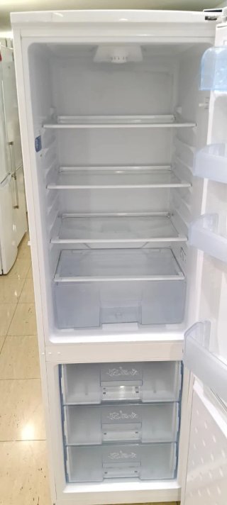 Nevera Blanca BEKO  170 X 54 X 55
