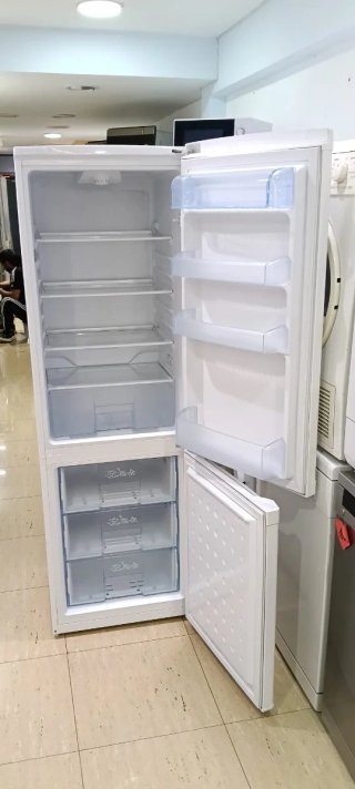 Nevera Blanca BEKO  170 X 54 X 55
