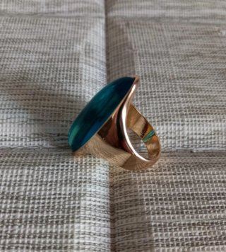 Grande anello design turchese acciaio oro