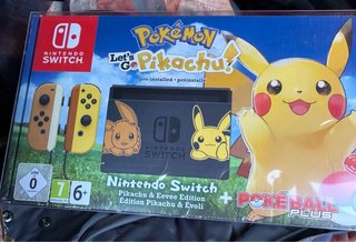 Nintendo Switch Edición Pikachu y Eevee
