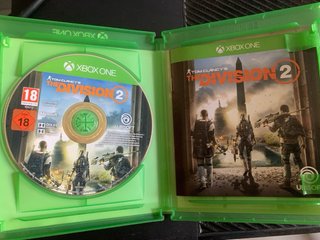 Xbox One 1TB + The Division 2