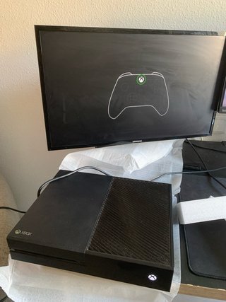 Xbox One 1TB + The Division 2