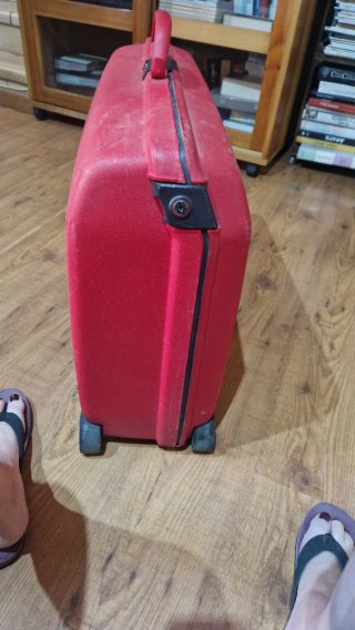 Maleta Rígida Samsonite Roja