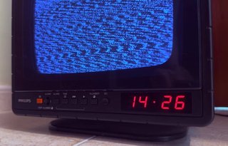 Televisor BN CRT Philips TV Radio Cassette