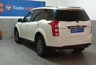 Mahindra XUV 500 2015