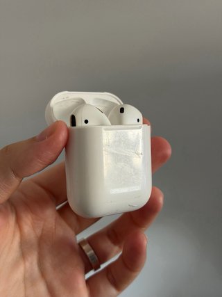 Apple AirPods