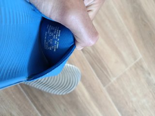 Chanclas Nike Piscina Azul talla 31.