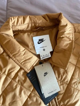 Chaqueta Nike acolchada marrón Talla XS