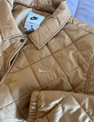 Chaqueta Nike acolchada marrón Talla XS
