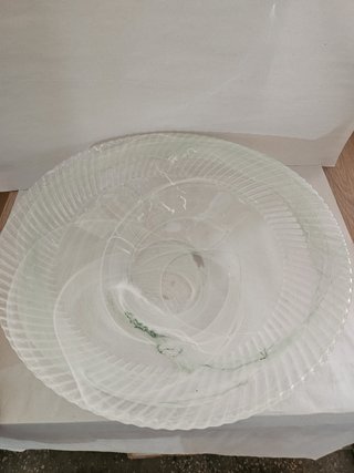 Centrotavola in vetro con decori verdi