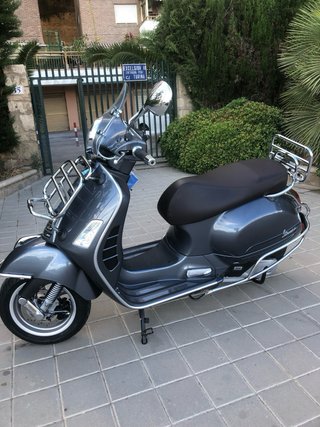 Vespa GTS 125 Touring Azul
