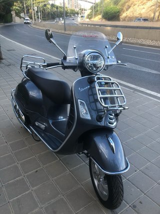 Vespa GTS 125 Touring Azul