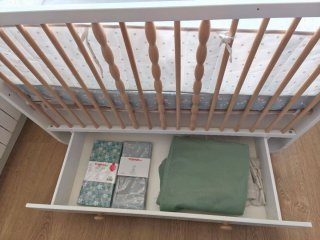 Cuna Ikea Myllra Evolutiva + colchón + ropa cama