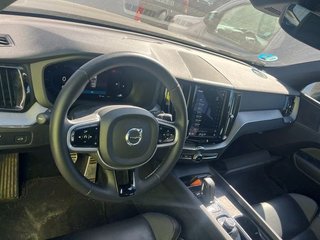 Volvo XC60 2.0 B4 D AWD R-Design Auto