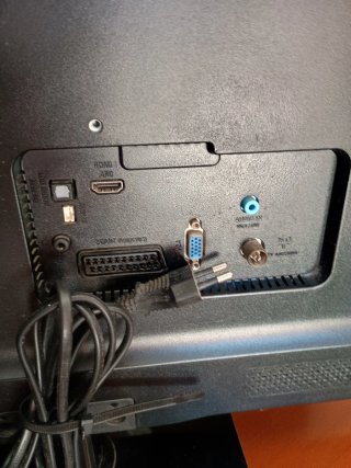 Televisor Philips 24 TDT Integrado y Mando