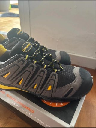 Zapatillas de seguridad Taredes nuevas